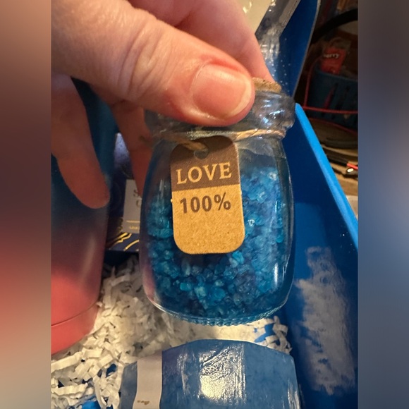 Bundle - Picture 4 of 5